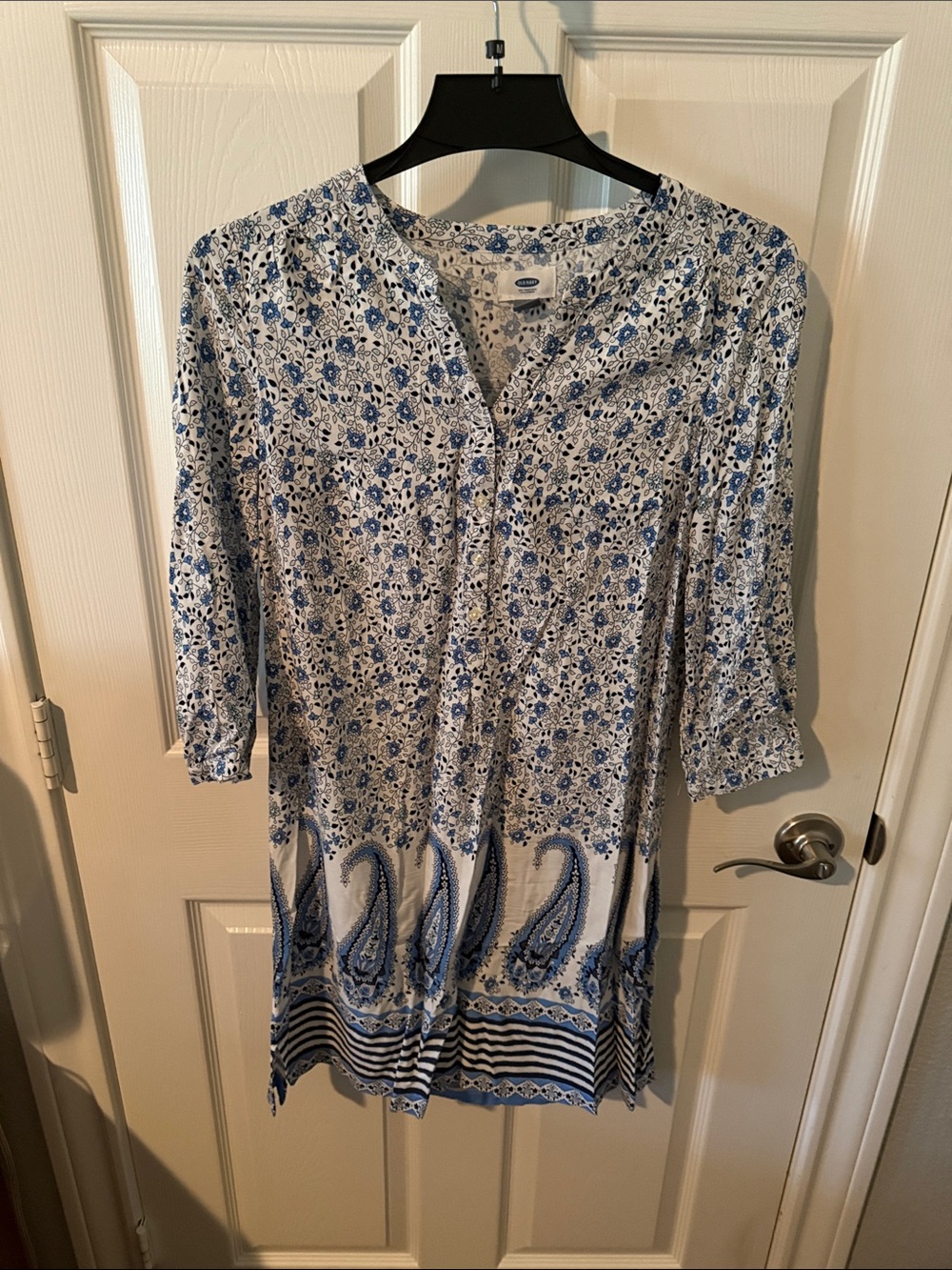 Old Navy White and Blue Paisley Tunic Dress
